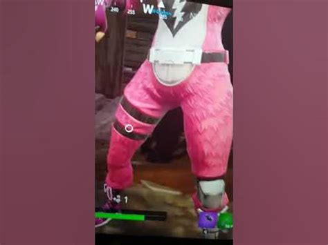 She wears many different costumes and outfits. . Fortnite pornos